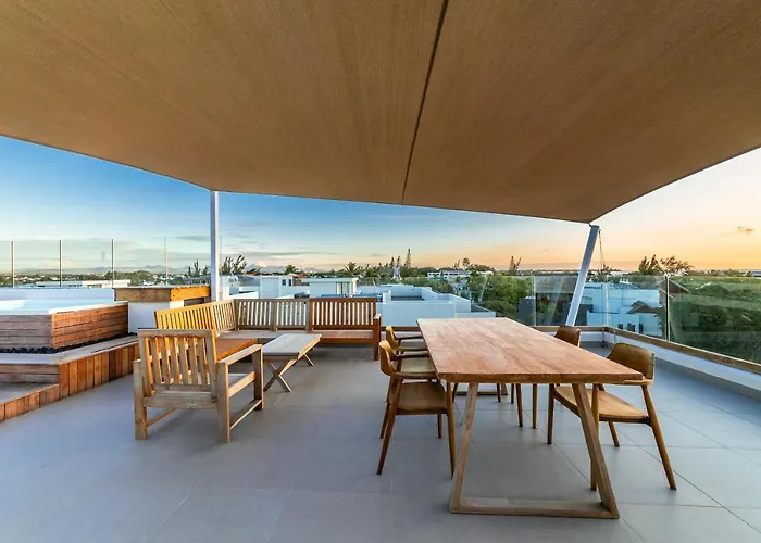 Penthouse 13 - One Bay Residence With Private Rooftop Terrace And Dip In Pool