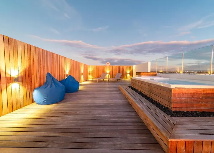 Penthouse 13 - One Bay Residence With Private Rooftop Terrace And Dip In Pool